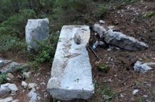 Defineciler antik kenti delik deşik etmiş