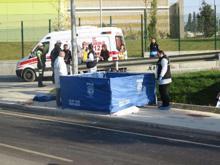 İstanbul'da otobüs durağa daldı! Ölü ve yaralılar var