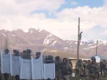 Yüksekova'da köylülerle VEDAŞ ekipleri arasında 'sayaç' gerginliği