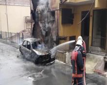 Sarıyer'de LPG'li otomobil alev yandı; mahallede büyük panik yaşandı