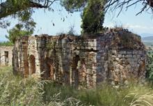 Defineciler, Çamlı Manastırı'nı delik deşik etti