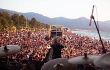 Kuşadası Gençlik Festivali'nde Duman ve Pentagram rüzgarı