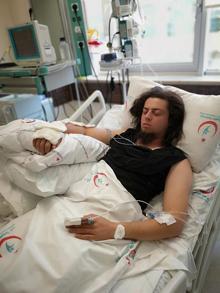 Aref'i kobra ısırdı