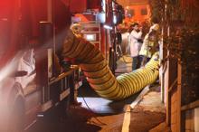 Otoparktaki yangın korkuttu