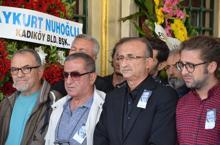 Ünlü oyuncu son yolculuğuna uğurlandı