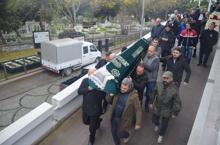 Usta oyuncu Uğur Kıvılcım son yolculuğuna uğurlandı