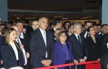 'Çingene Kızı' mozaiği getirilen parçalarıyla ziyarete açıldı