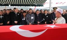 Şehit polis Nazım Tuncer'i son yolculuğuna 3 bin kişi uğurladı