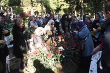 Ertuğrul Özkök'ün annesi son yolculuğuna uğurlandı