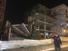 Sultanbeyli'de inşaat çöktü