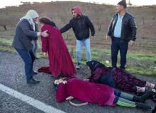 Öğrenci ve işçi servisi çarpıştı: 2 ölü, 14 yaralı