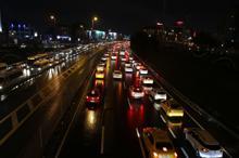 İstanbul'da yağmur ve trafik yoğunluğu