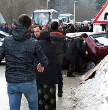 Otomobiller kafa kafaya çarpıştı, can pazarı yaşandı