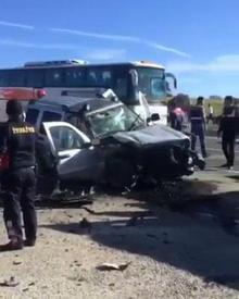 Karşı şeride geçti faciaya neden oldu: Aynı aileden 4 kişi öldü