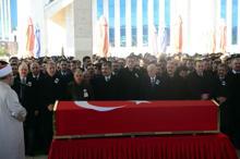 Helikopter şehidi son yolculuğuna uğurlandı: ' O benim kahramanımdı'