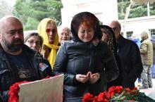 Usta tiyatro oyuncusu Erdoğan Sıcak son yolculuğuna uğurlandı