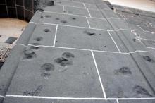 Teröristlerin yaktığı tarihi camide 3 yıl sonra ezan sesi duyulacak