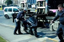 Beyoğlu'nda 300 bin dolarlık gasp