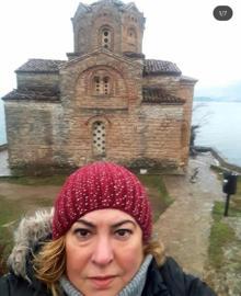 Ümraniye'de evinde bıçaklanan kadın öldü