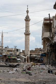 Hava saldırıları 70 bin kişiyi göçe zorladı, hayalet kente dönüştü