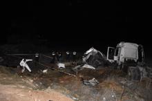 Kafa kafaya feci kaza: Ölü ve yaralılar var