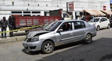 Seyir halindeki otomobile kurşun yağmuru