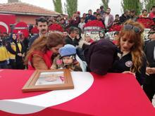 Şehitler son yolculuğuna uğurlandı