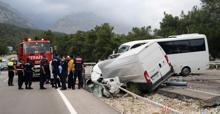 Antalya'da korkunç kaza! 1 ölü ve çok sayıda yaralı var