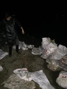 Van'da kaçak avlanan 1.9 ton inci kefali ele geçirildi