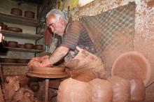 Aksaray'daki atölyeden ABD'ye güveç, testi ve çömlek