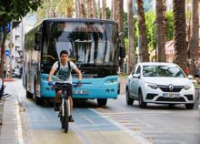 Bisiklet yolları işgal altında