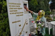 Barış Akarsu, 40'ıncı doğum gününde mezarı başında anıldı