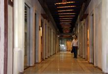 Bu salonun geçmişini öğrenenler şaşırıyor!