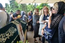 Mavi Işıklar'ın solisti Nejat Toksoy son yolculuğuna uğurlandı