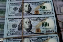 Sahte dolarlar emniyetin bahçesinde sergileniyor