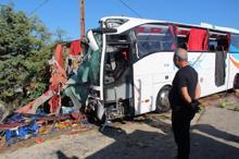 Büyükçekmece'de havalimanı otobüsü devrildi: 1 ölü, 7 yaralı