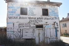 40 yıllık duvar yazılı 'asker geleneği'