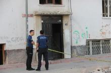 Cezaevinden firar etti, molotofkokteyli atarak evden çıkardığı eşini öldürdü