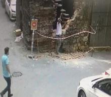 Tarihi paravanın astarından 19. yüzyıla ait Japon gazete kupürleri çıktı