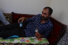 Cebinde patlayan telefon bacağını yaraladı