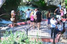 Tarsus Şelalesi ziyaretçi akınına uğruyor