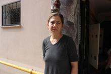 İzmir'i sağanak vurdu; Ev ve iş yerlerini su bastı +