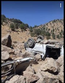 Öğrencileri taşıyan servis devrildi! 3 kardeşten acı haber