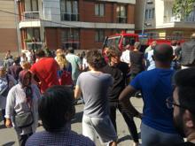 Şişli'de 5 katlı binanın çatısında yangın