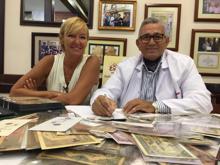 50 yıldır özenle sakladığı eserleri bağışlayacak