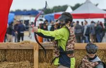 Bilal Erdoğan ile Berat Albayrak'ın oğullarının renkli okçuluk mücadelesi