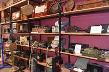 Bu çarşıda tarihi biriktiriyorlar