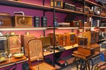 Bu çarşıda tarihi biriktiriyorlar