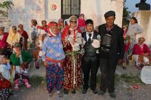 Yörüklerin asırlık çeyiz asma geleneği