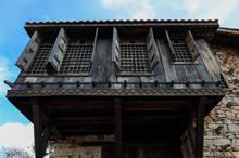 Düğmeli evlerin sırrı